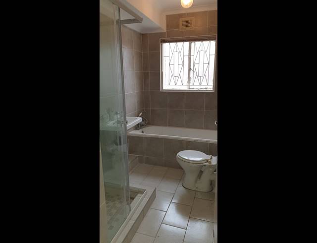 6 BEDROOM HOUSE SOLD IN MONTFORD